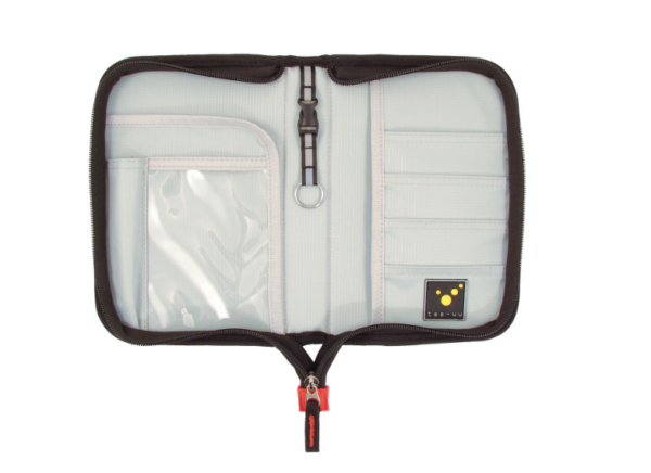 DRIVE dėklas raudonas 2025-03-18 161533 DRIVE dėklas raudonas 2025 03 18